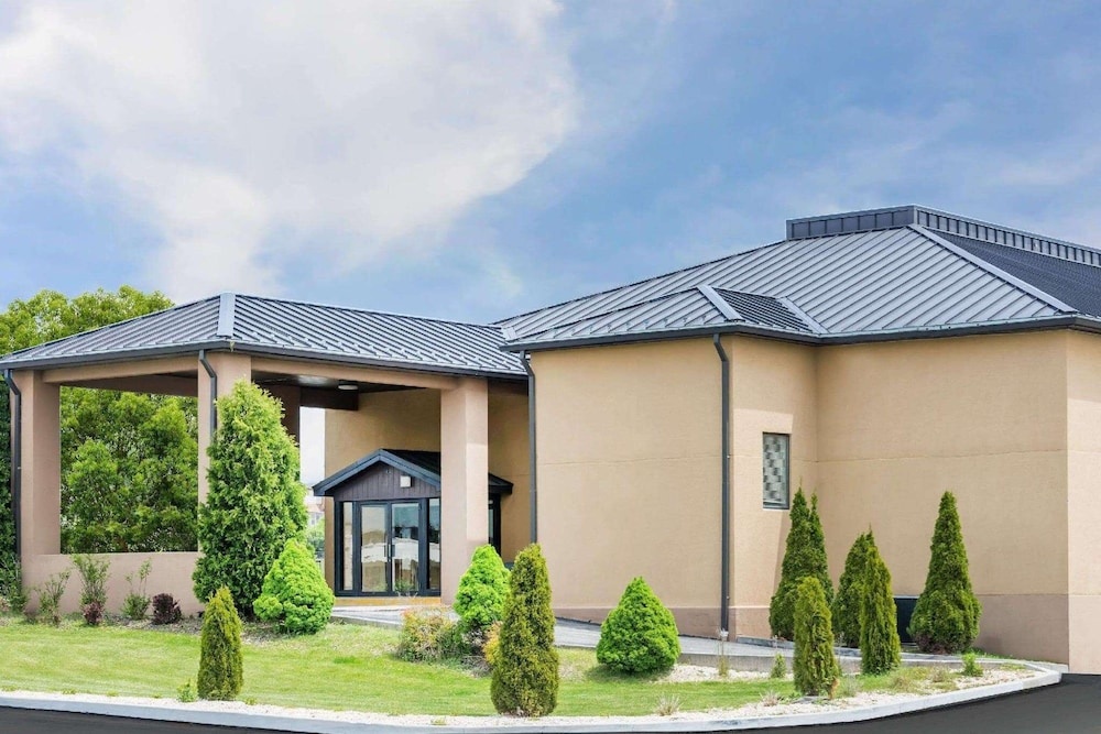 photo 1 of Wingate by Wyndham Somerset