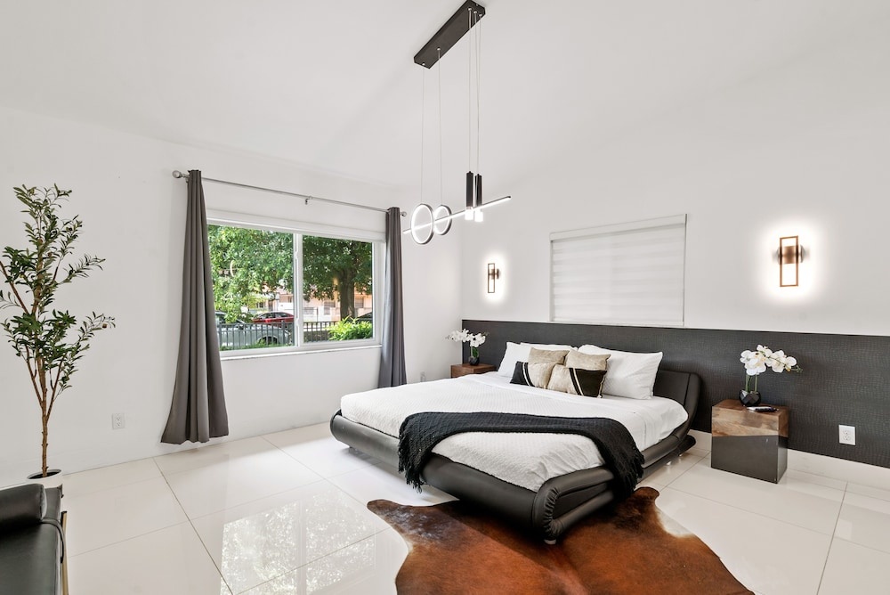 photo 1 of Wonderful 5BR House At Brickell Miami