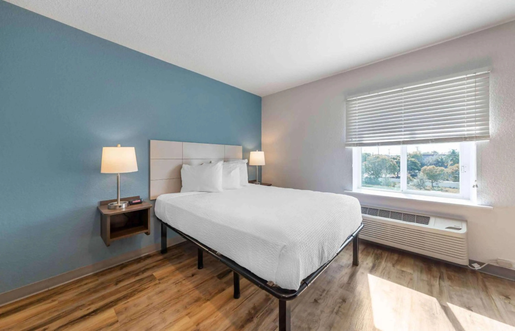 photo 1 of Woodspring Suites Deerfield Beach