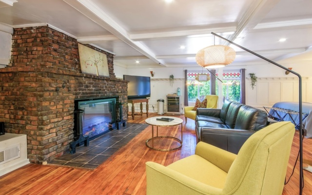Deluxe Family Suite