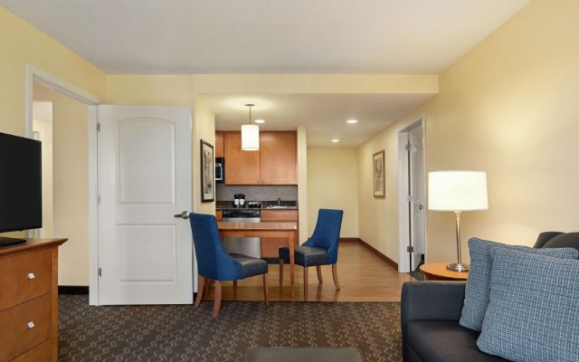 2 Bedrooms Double Suite