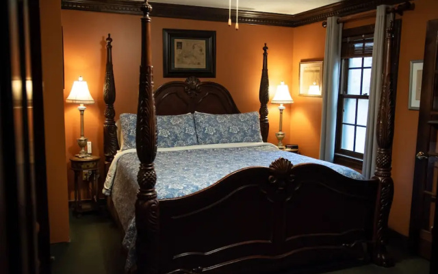 Suite with balcony