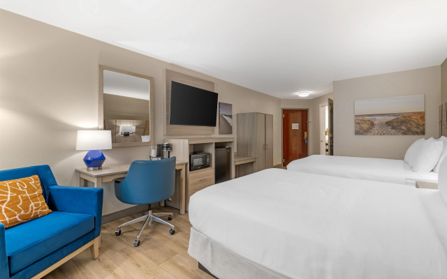 2 Bedrooms Sextuple Suite