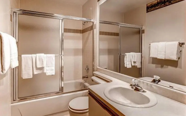2 Bedrooms Standard Double room with balcony