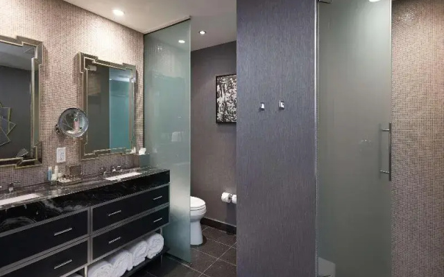 Double Suite