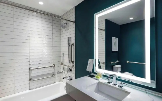 Deluxe Double room with view