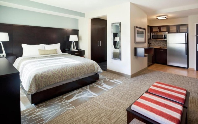 2 Bedrooms Suite