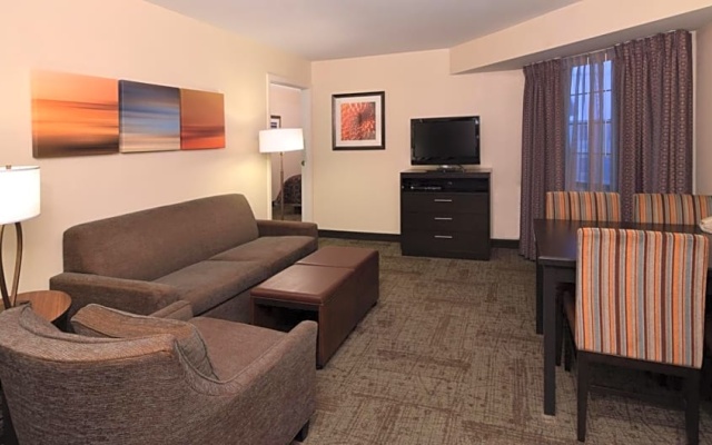 2 Bedrooms Double Suite