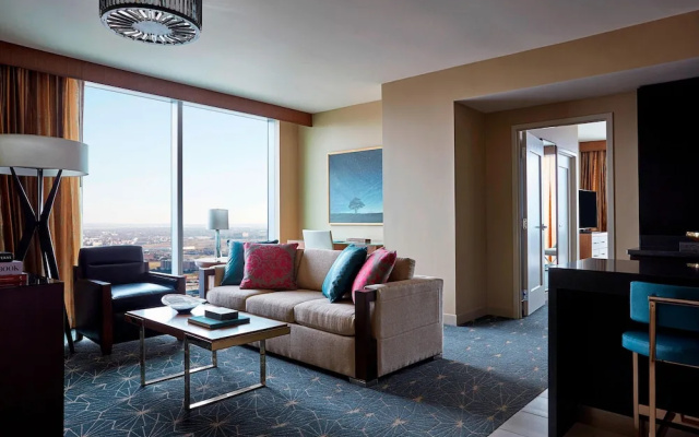 1 Bedroom Executive Suite with park view