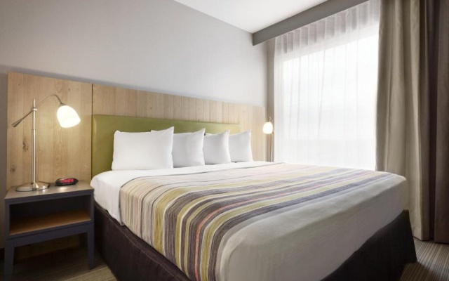 1 Bedroom Suite