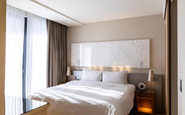 Ambassador Suite