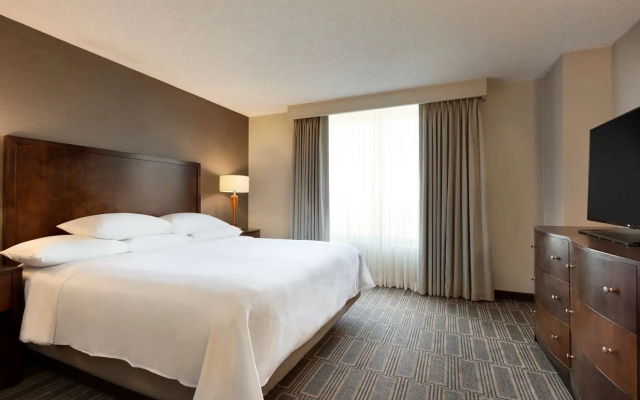 1 Bedroom Hearing Accessible Double Suite