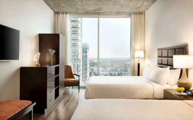 2 Bedrooms Suite with balcony