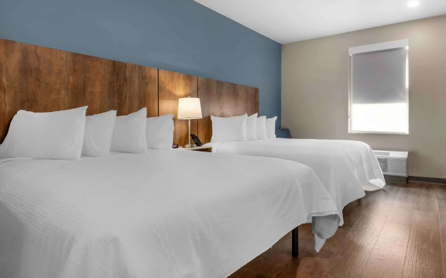 1 Bedroom Quadruple Suite