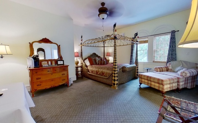 Luxury room