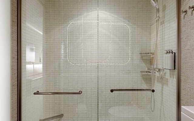 Standard room with pool view