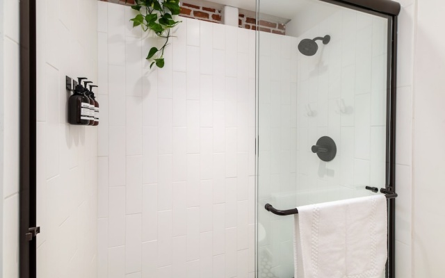 Standard Double room with city view
