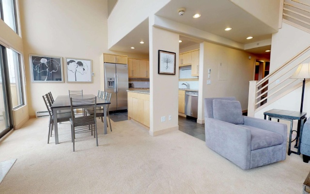 3 Bedrooms Apartment
