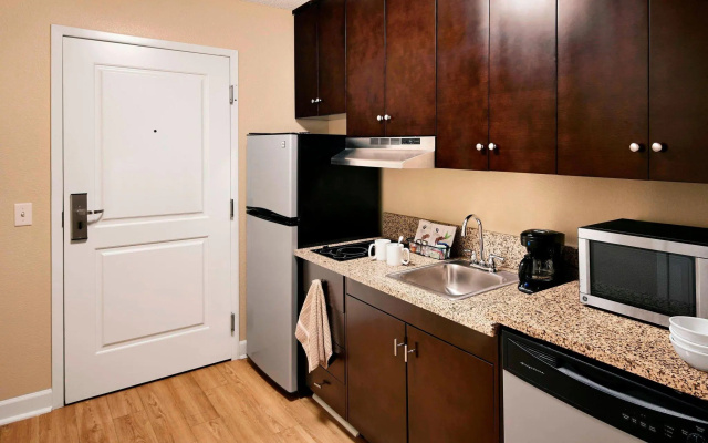 1 Bedroom Double Suite