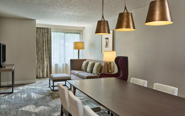 1 Bedroom Double Club Suite