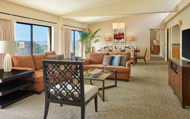 Presidential Junior Suite