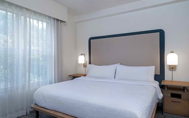 2 Bedrooms Sextuple Suite