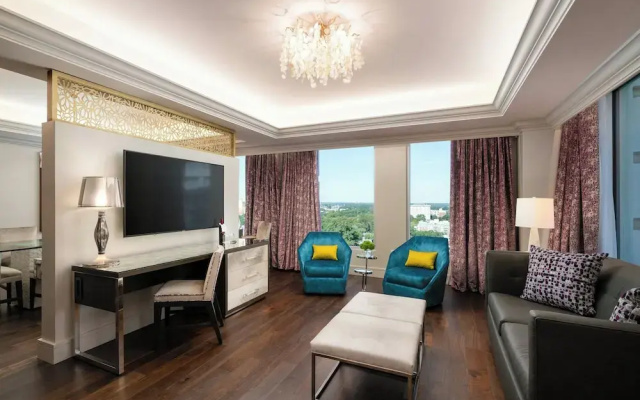 2 Bedrooms Presidential Suite with city view