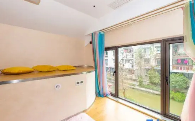 Standard room with river view