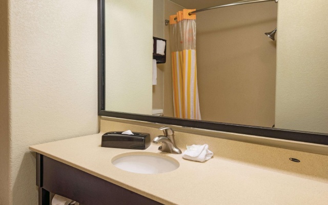 Deluxe Double Suite