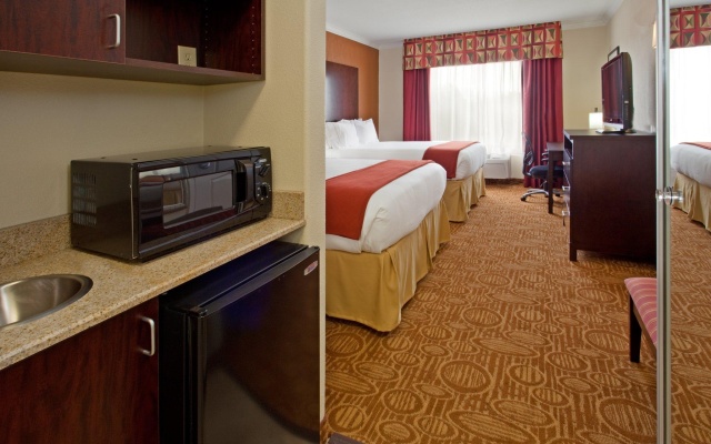 Executive Quadruple Suite