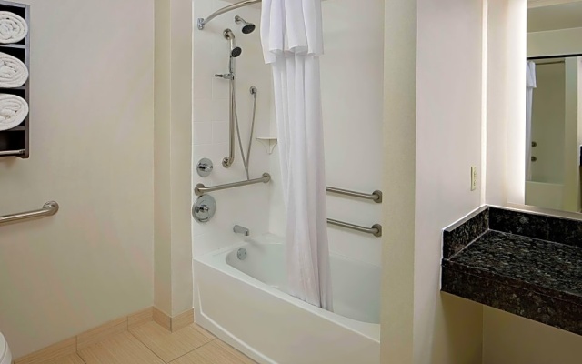 2 Bedrooms Double Suite