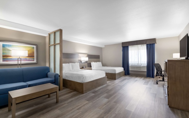 Quadruple Suite