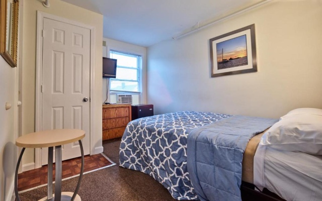 Economy room