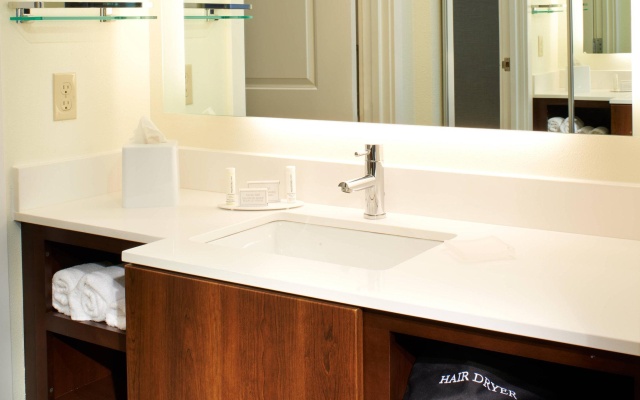 1 Bedroom Double Suite