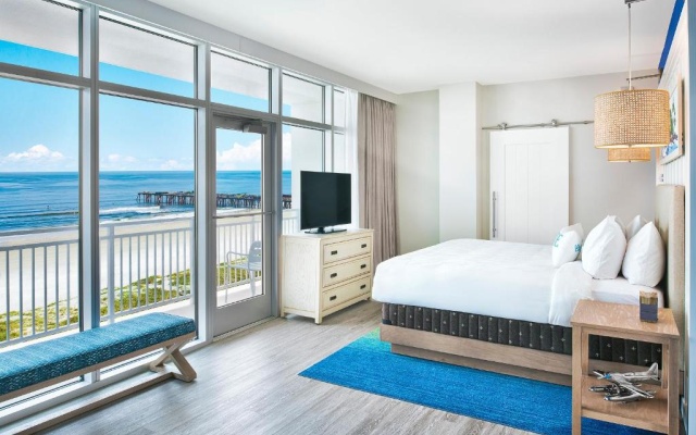 Suite oceanfront