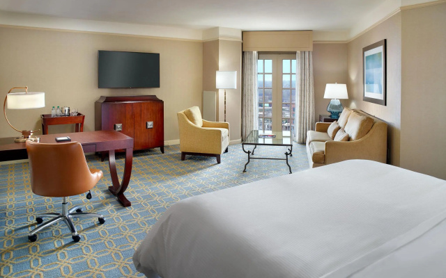 Double Junior Suite with courtyard view