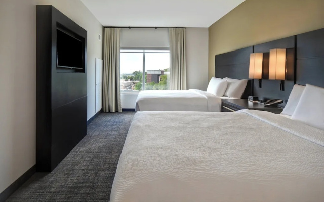 2 Bedrooms Suite