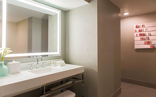 1 Bedroom Double Suite with river view