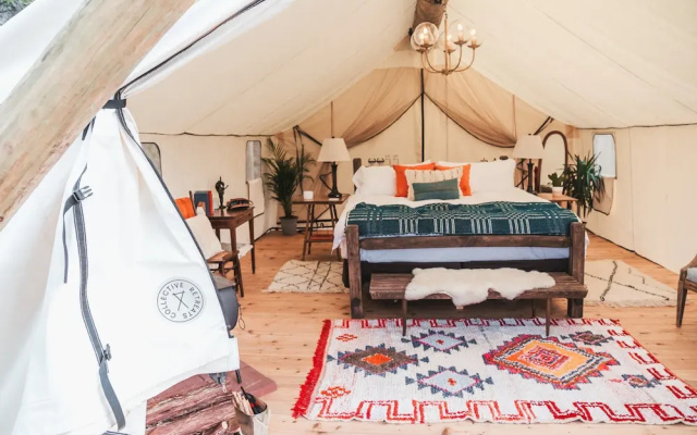 Tent