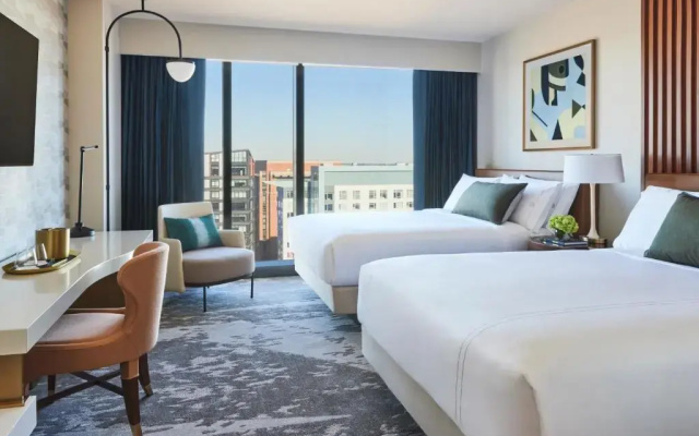 Deluxe Patron Tower Twin room