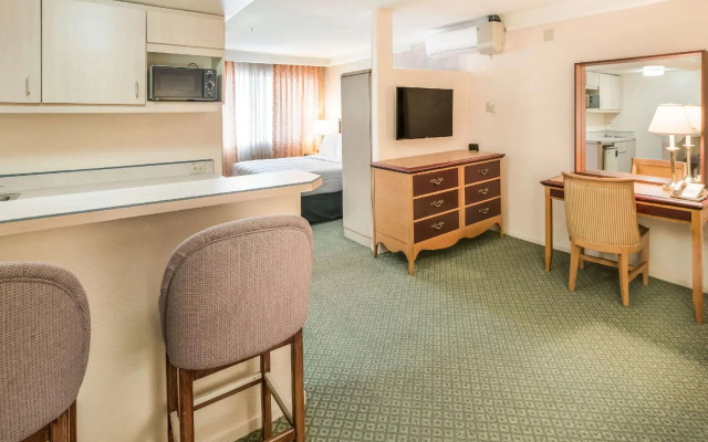 Double Suite