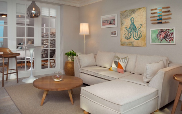 Superior Seaside Accessible Quadruple Suite