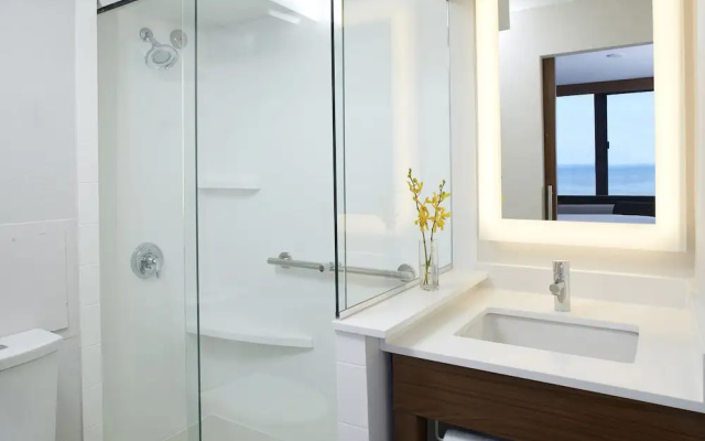 Double Suite with partial ocean view