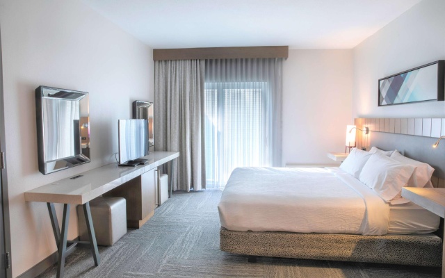 1 Bedroom Deluxe Double Suite