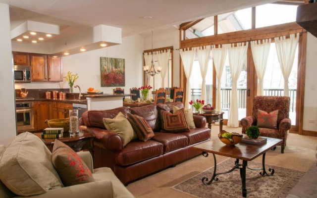 4 Bedrooms Deluxe Apartment