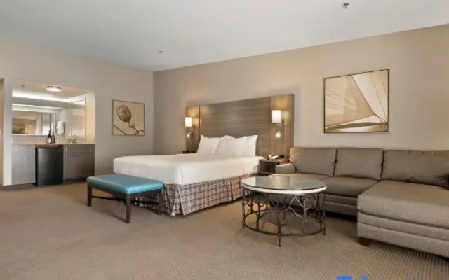 Double Suite with water view