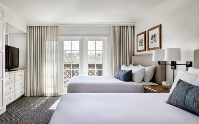 Deluxe Quadruple Suite