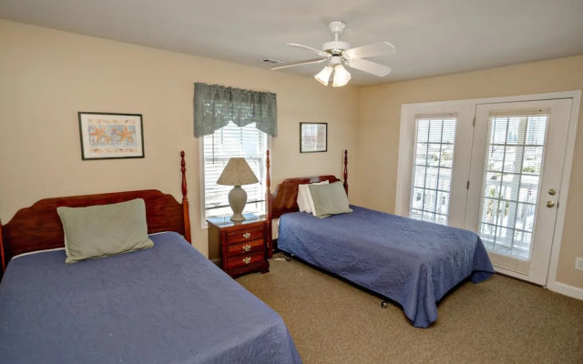 6 Bedrooms Luxury Cottage with pool view