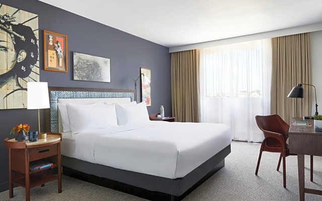 Double room with balcony and with city view