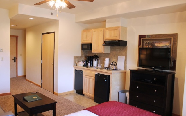 2 Bedrooms Grand room